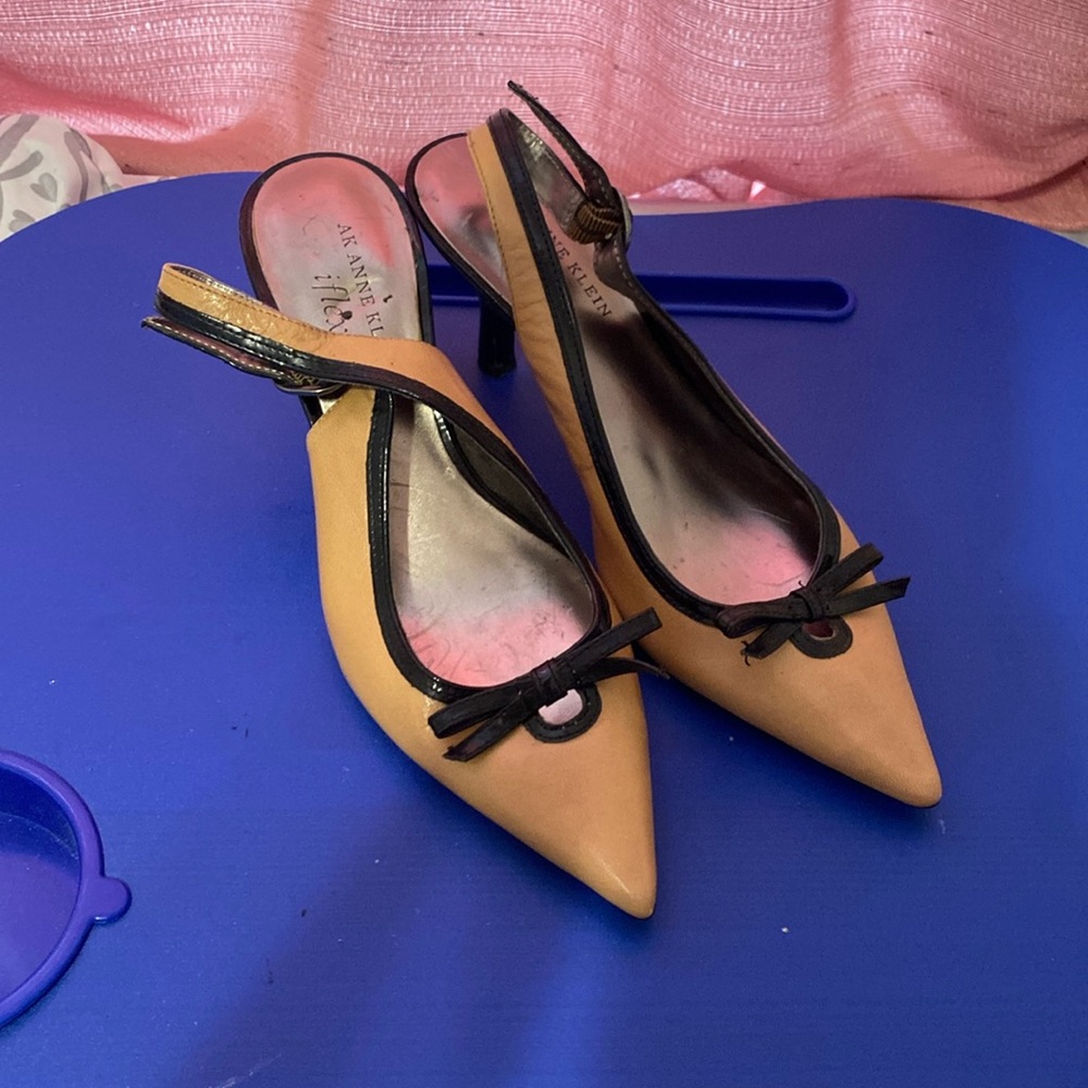 AK ANNE KLEIN Heels!